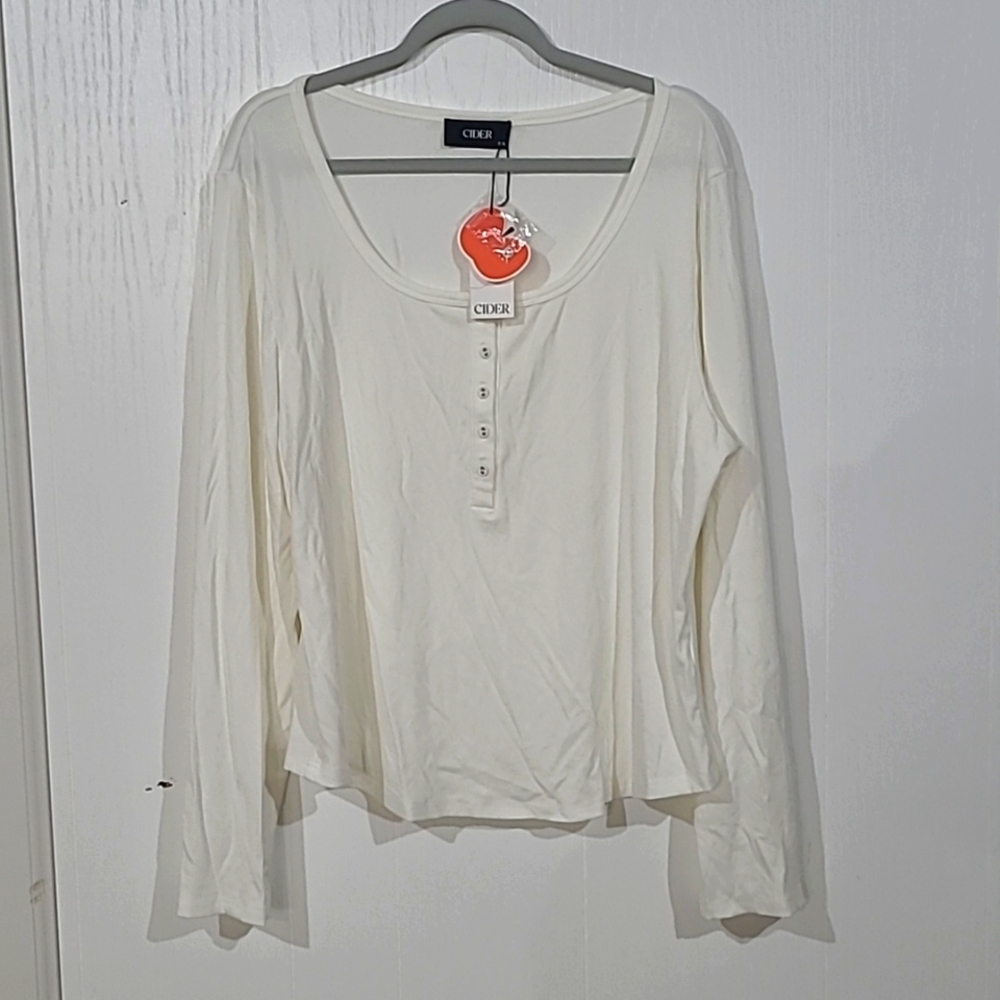 Cider Solid Ribbed Long Sleeve Henley T-shirt